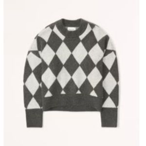 Abercrombie grey and white diamond pattern sweater